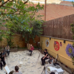 Classe d'art i pintura per a joves.